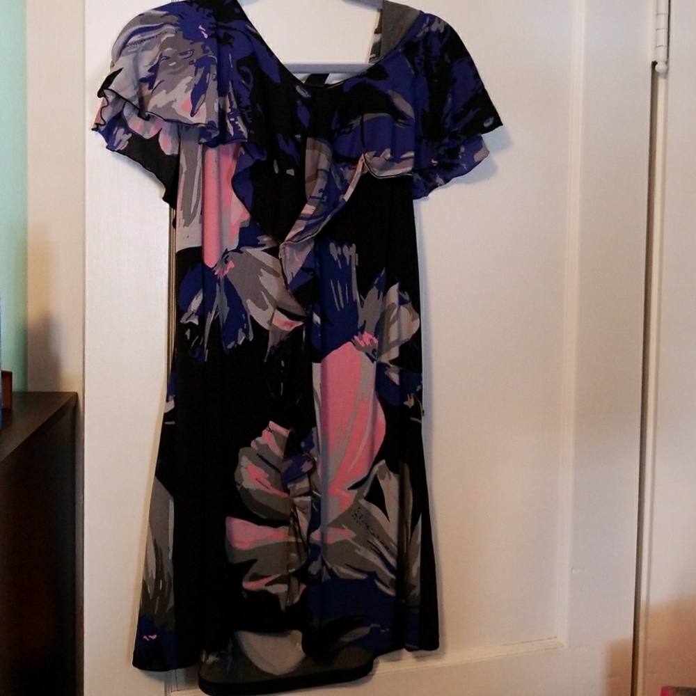 Long dressy shirt for the summer gently used
